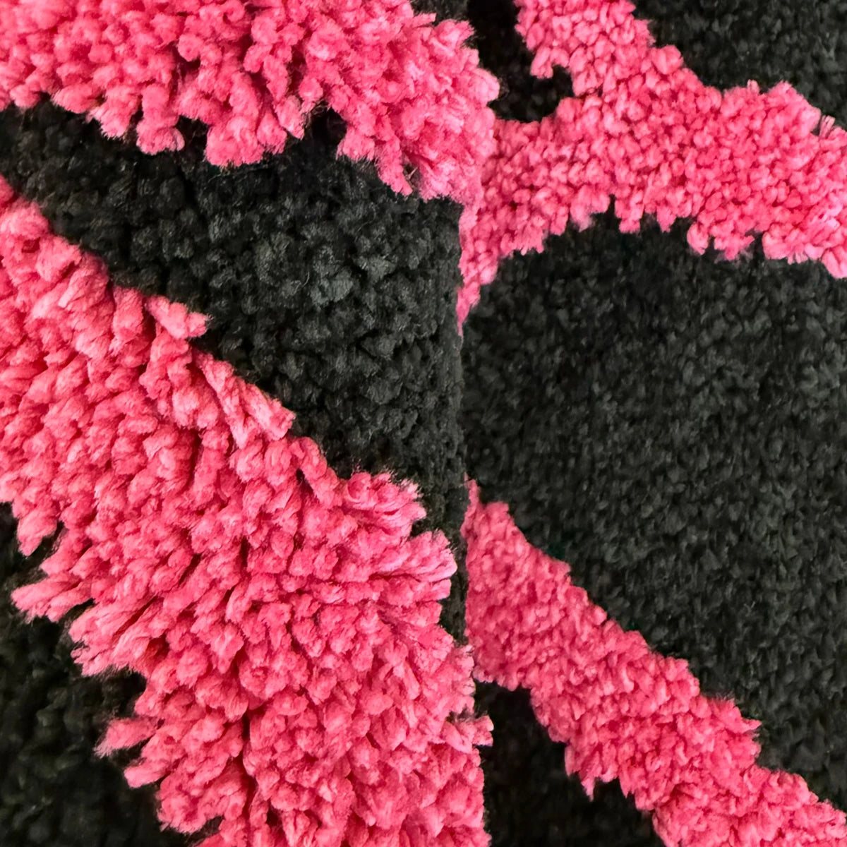 Spider Heart Tufted Rug