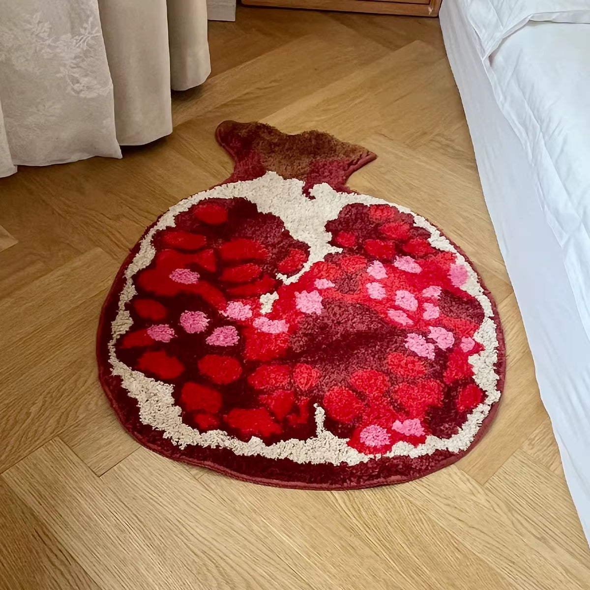 Pomegranate Shaped Tufted Rug Decorative Living Room Carpet Bedroom Area Modern Cute Trendy Cool Thickened Luxury Cloakroom Mat