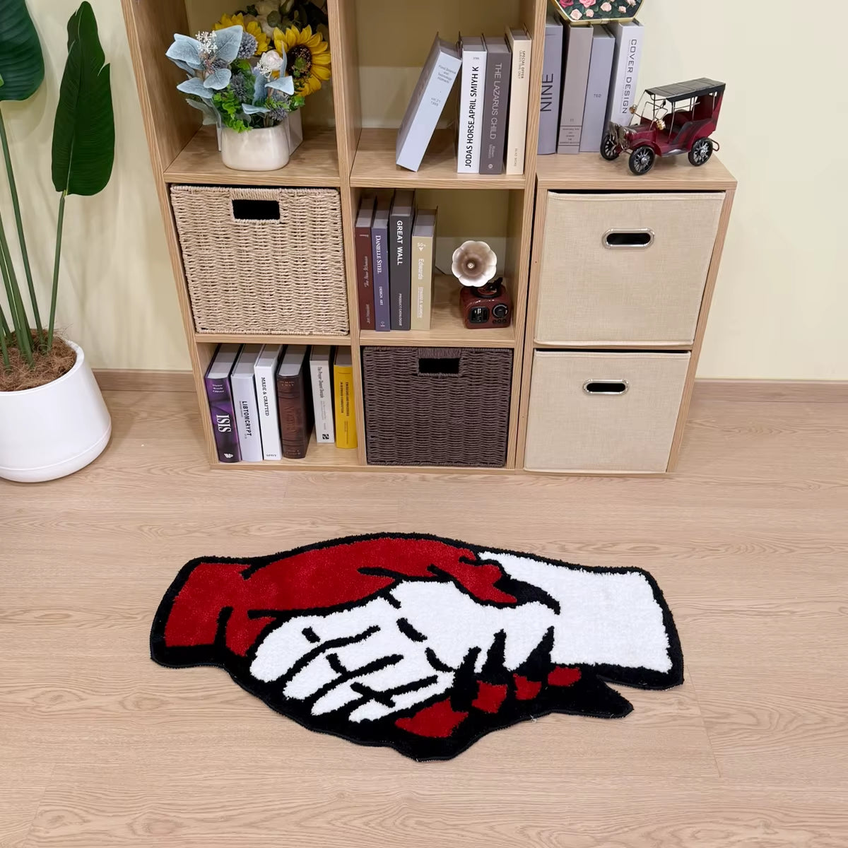 Monster Handshake Tufting Rug Aesthetic Bathroom Antislip Rug Fluffy Thickening Carpet Halloween Funny Bedroom House Warm Decor
