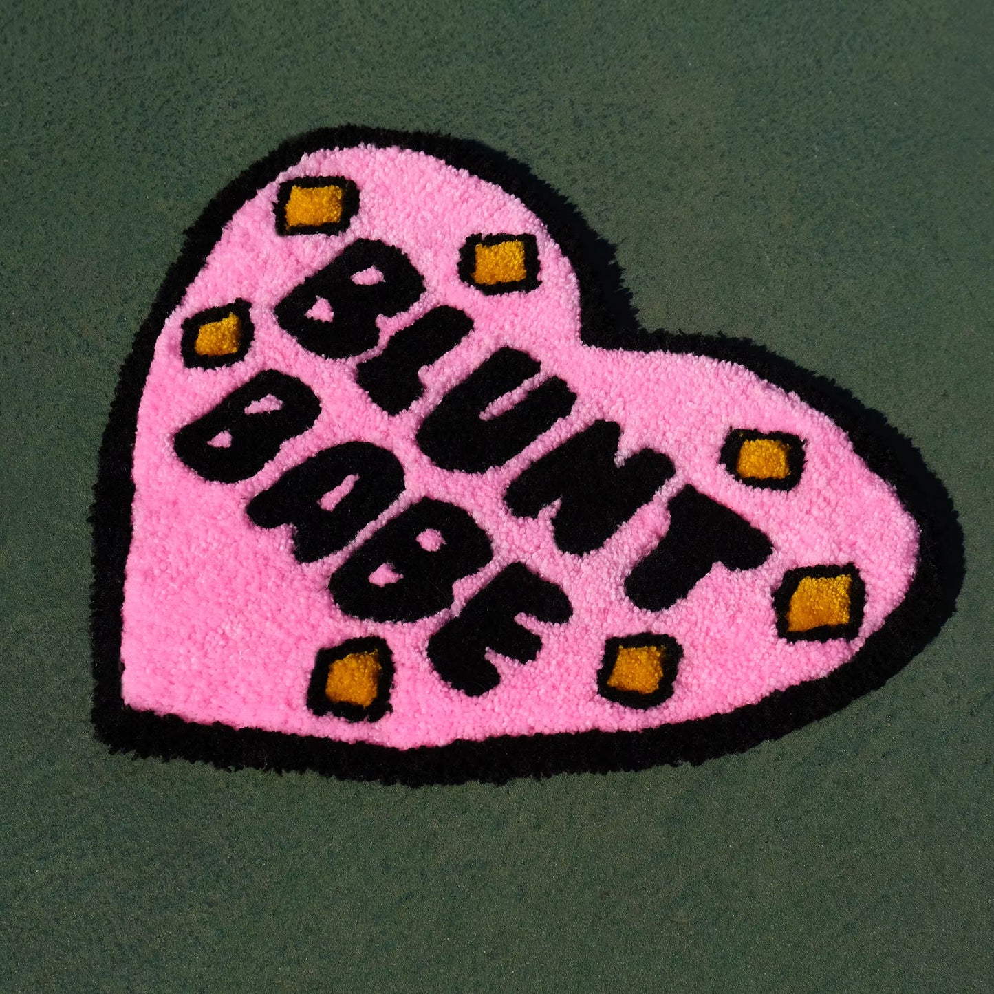 Blunt Babe Tufting Rug 100% Handmade Pink Heart Shape Tufted Rug Bathmat Bedroom Carpet Cloakroom Mat Floor Pad Home Decor